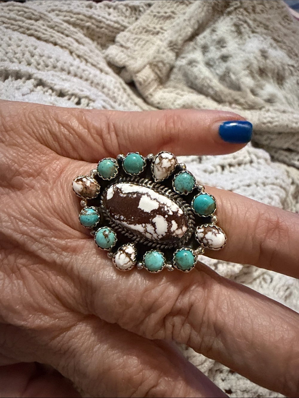 925 sterling silver White Horse and Turquoise - adjustable band. Beautiful Ring